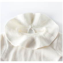 Load image into Gallery viewer, RED & IVORY KNITTED BODYVEST.